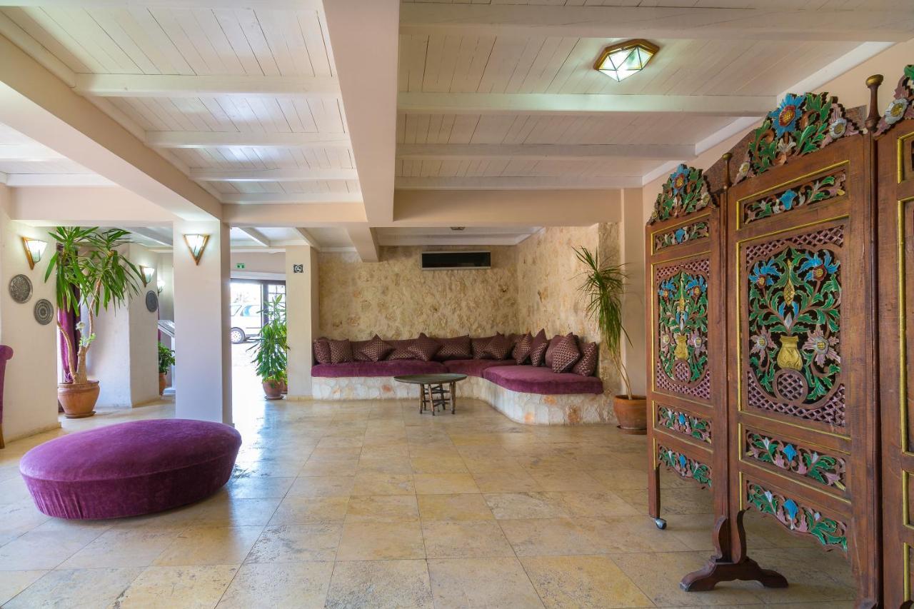 Oasis Hotel (Adults Only) Kalkan Bagian luar foto