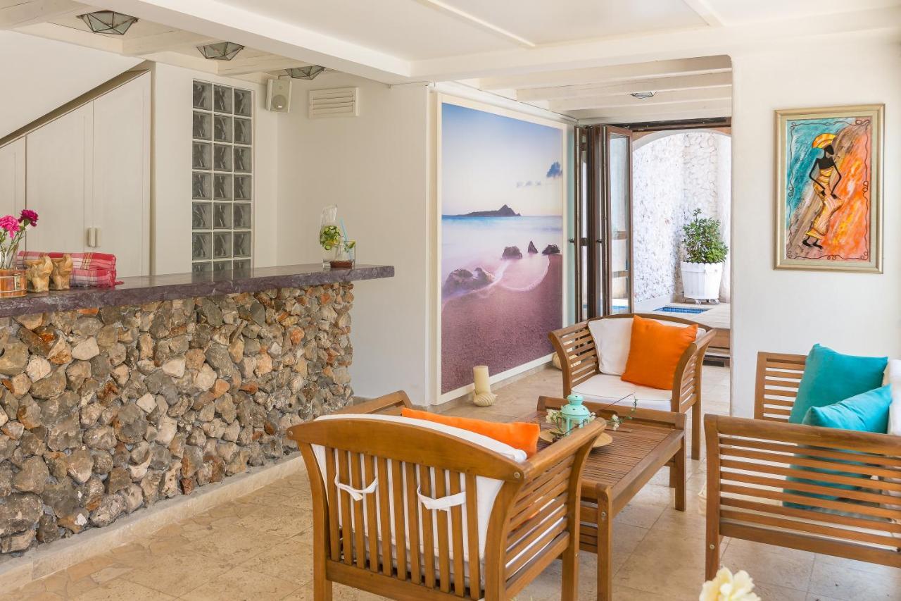 Oasis Hotel (Adults Only) Kalkan Bagian luar foto