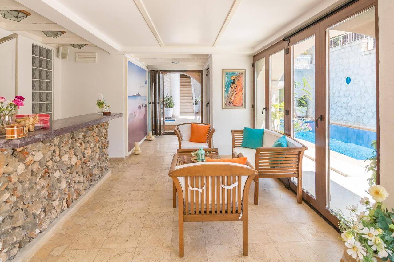 Oasis Hotel (Adults Only) Kalkan Bagian luar foto