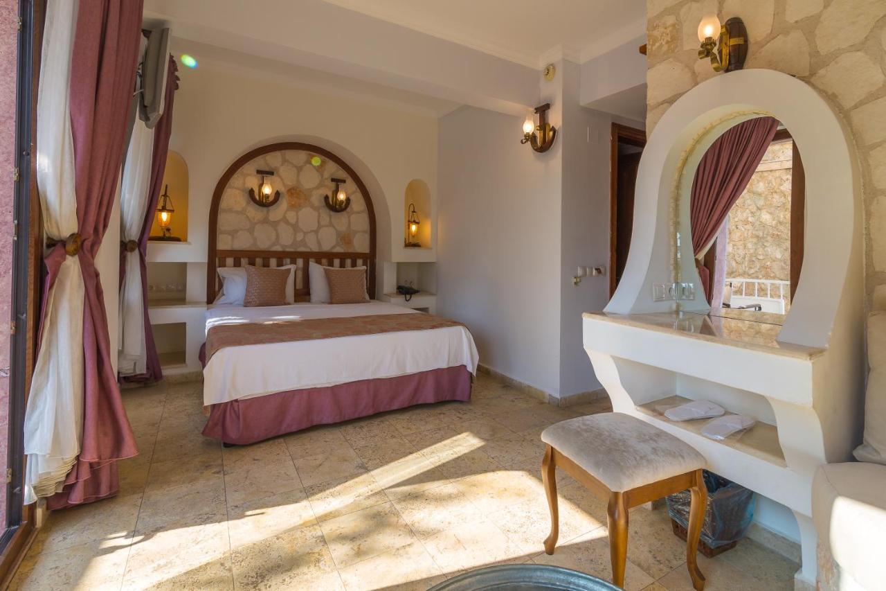 Oasis Hotel (Adults Only) Kalkan Bagian luar foto